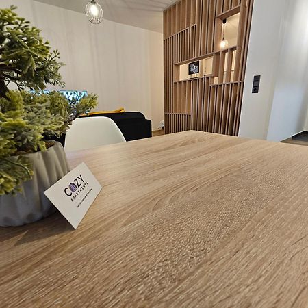 Deluxe Cozy Studios On Central M Eminescu Street #Târgu-Mureş Exteriör bild