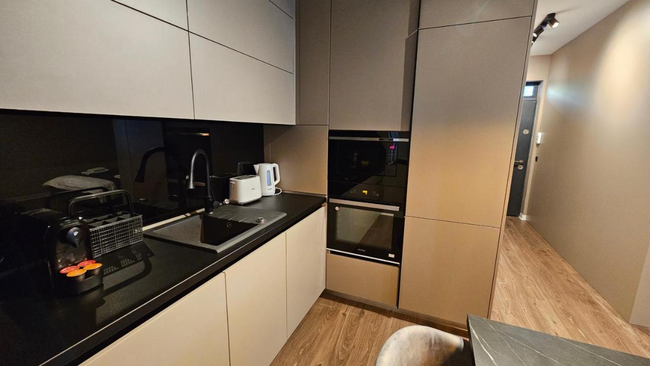 Deluxe Cozy Studios On Central M Eminescu Street #Târgu-Mureş Exteriör bild