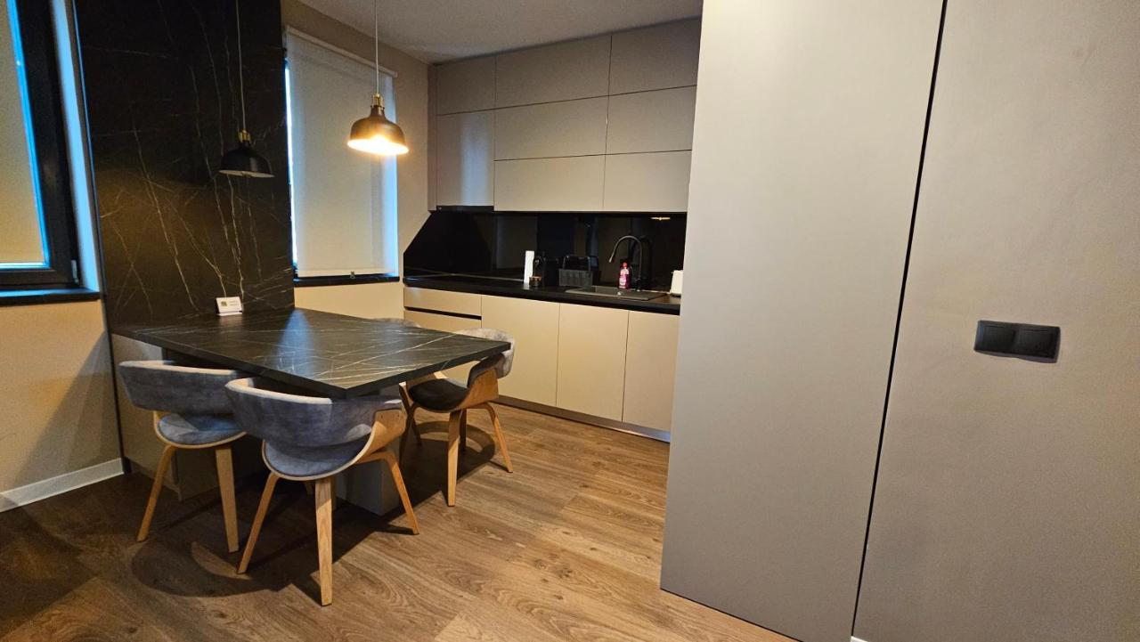 Deluxe Cozy Studios On Central M Eminescu Street #Târgu-Mureş Exteriör bild