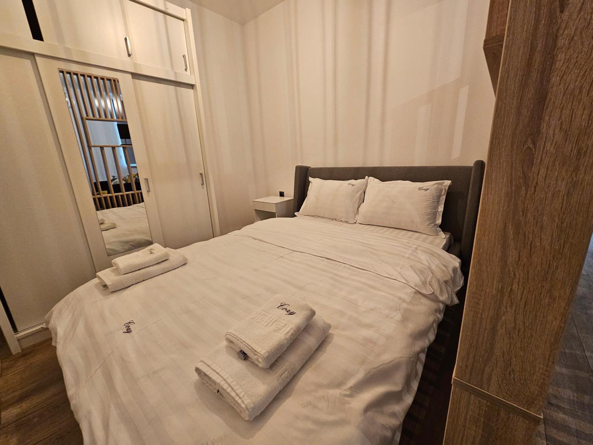 Deluxe Cozy Studios On Central M Eminescu Street #Târgu-Mureş Exteriör bild